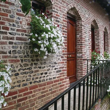 2 Bedroom Beautiful In